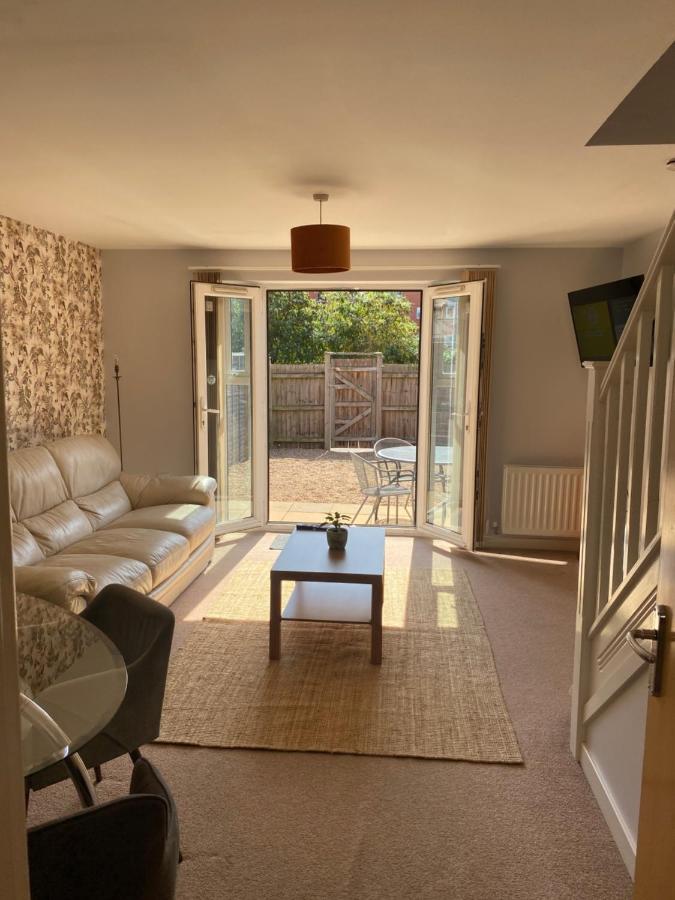 فيلا Coventry City Centre Townhouse With Private Parking المظهر الخارجي الصورة